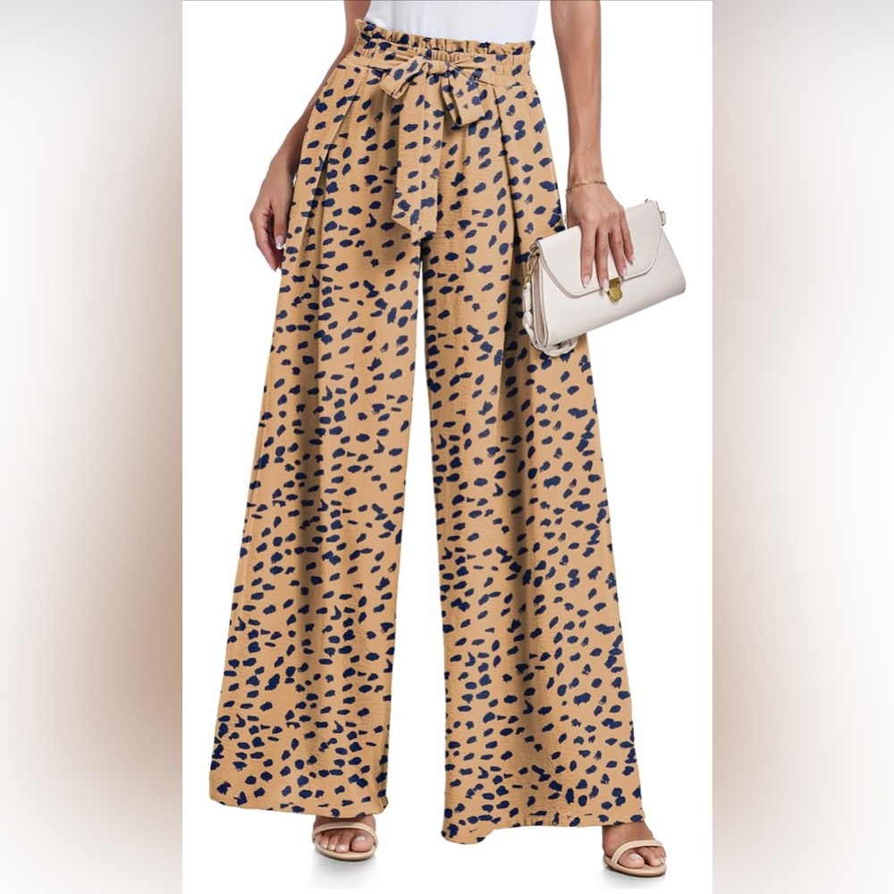 Chic Leopard Print Wide-Leg Pants